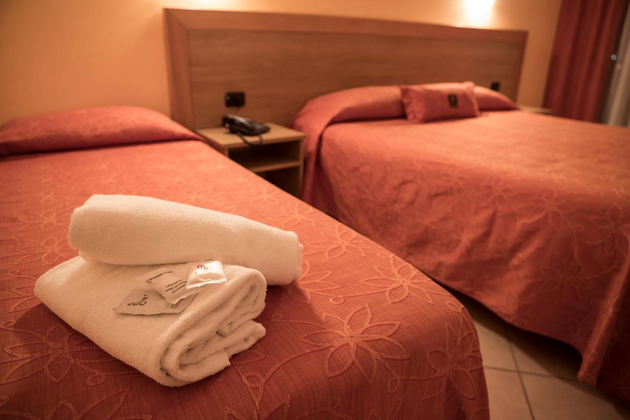 Manhattan Village Hotel Sulmona Dış mekan fotoğraf