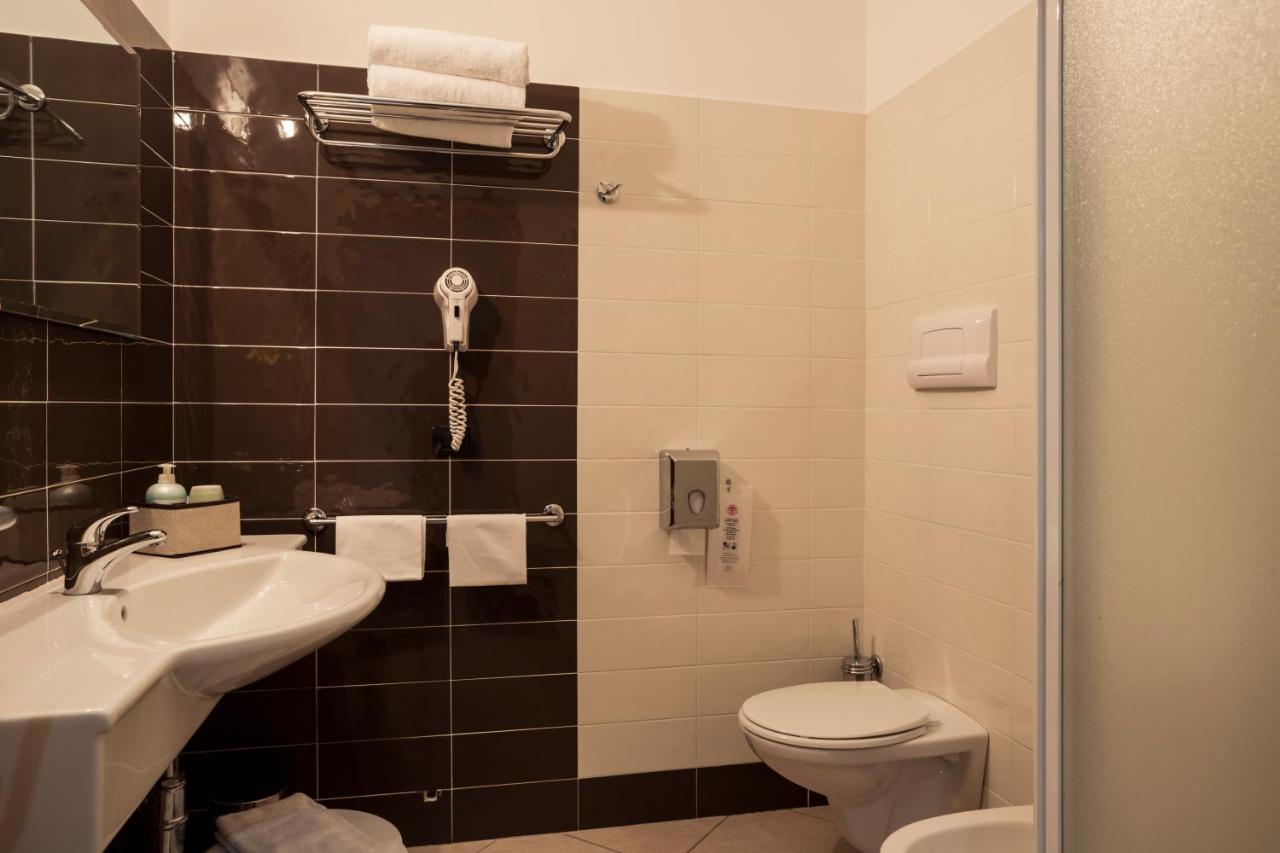 Manhattan Village Hotel Sulmona Dış mekan fotoğraf